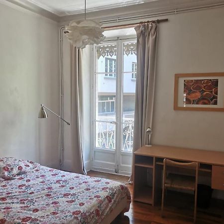 Bel Appartement Charme Ancien Dans Quartier Anime Grenoble Exteriör bild