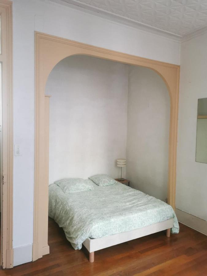 Bel Appartement Charme Ancien Dans Quartier Anime Grenoble Exteriör bild